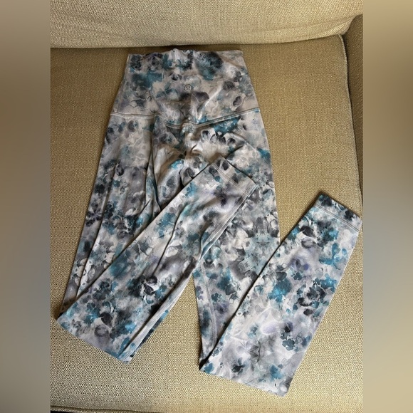 Lululemon Align Super High-Rise Pant 28"-Kaleidofloral - Picture 3 of 3
